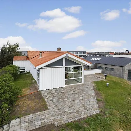 Holiday home Bl1540-blokhus-jens-baerentsvej-14 *